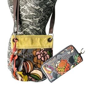 Vintage Fossil Key Per Cross Body and Wallet